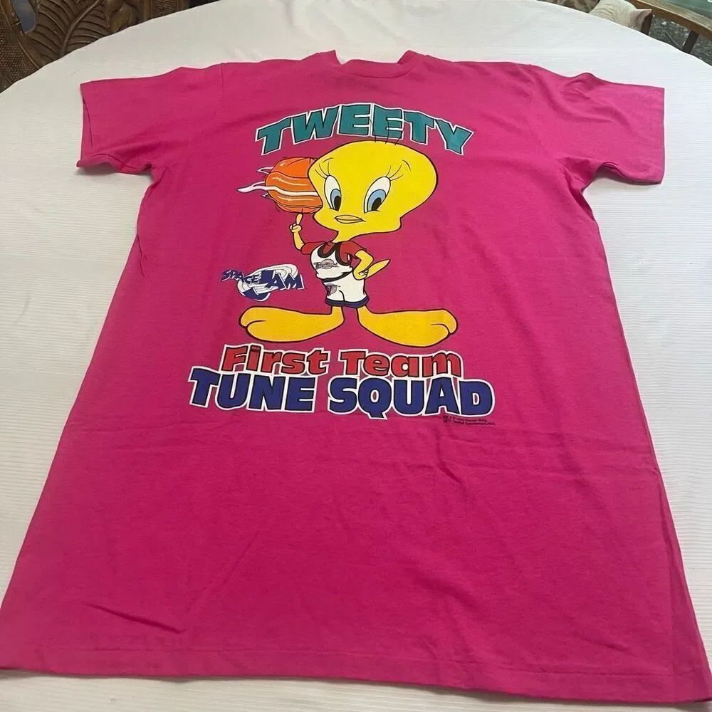 Vintage Warner Bros Tweety Bird Slyvester 1996 Graphic Print Pink T-shirt OSFM